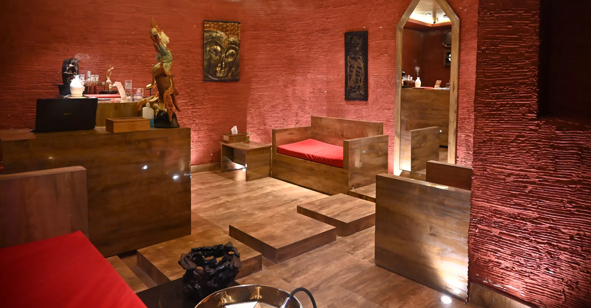 Luxury Spa in GK2, Best Body Massage In GK2